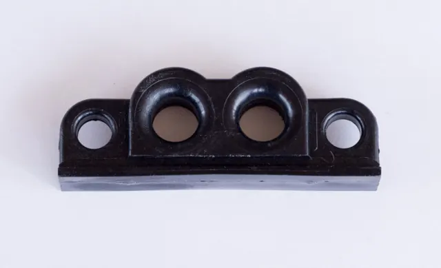 Doppelte Leinenführung (Platte mit zwei Ösen) – 3D-gedrucktes Teil
